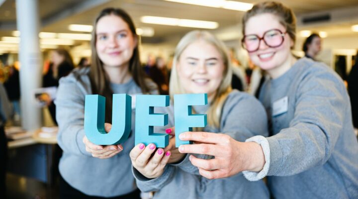 Image to landing page Support for students